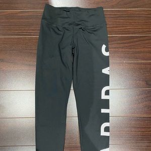 Adidas Youth Leggings with side logo size 11-12Y